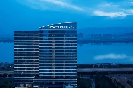 Hyatt Regency Fuzhou Cangshan Отели рядом с достопримечательностью «Wulongjiang Wetland Park»