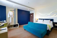 Bonnet Hotel Surabaya Hotel dekat Toko Tiga Putra, Oleh-Oleh Khas Kenjeran