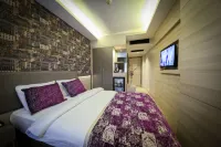 Asya Hotel - parking