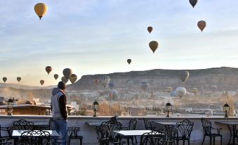 Caravanserai Inn Hotel