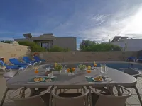 Inês Hotels in Guia