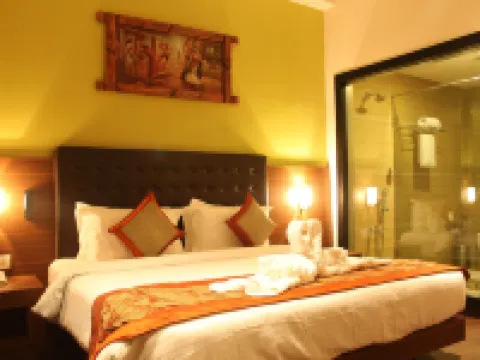 โรงแรมบายค์ ซูราจ พลาซา เวจ โรงแรม, ธานี โรงแรมในธาเน