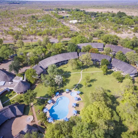 Azambezi River Lodge