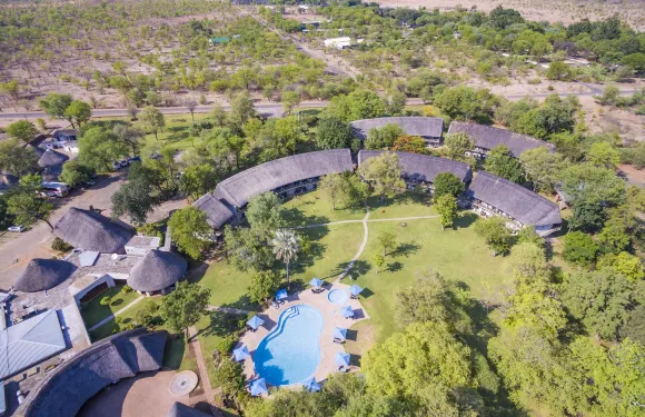 阿贊比西河小屋