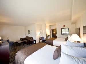 Cobblestone Inn & Suites - Denison | Oak Ridge