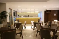 Hotel A44 - พร้อมอาหารเช้า