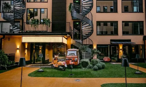 Hotel F6
