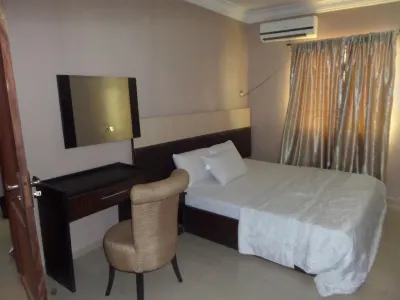 O'Nice Hotel and Suites Limited Hotels near Sango-Ota Market