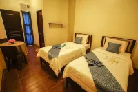 Casavecino Bed & Breakfast Hotels near Bicol International Airport