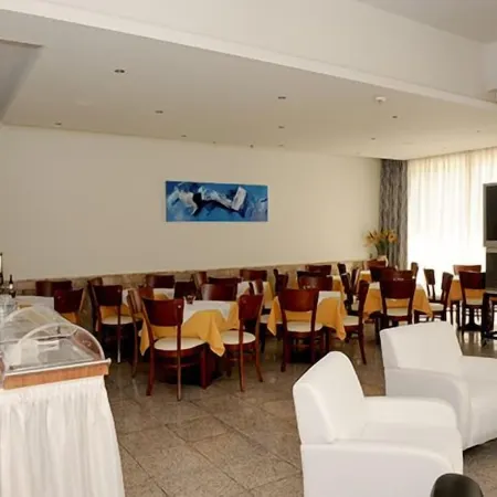 Paritsa Hotel