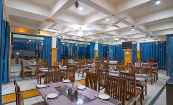 Narmade River View Resort & Restaurant