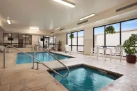 Super 8 by Wyndham Aurora/Naperville Area Hotels in Aurora