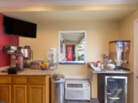 Travelodge by Wyndham聖羅莎葡萄酒鄉酒店 聖羅莎酒店