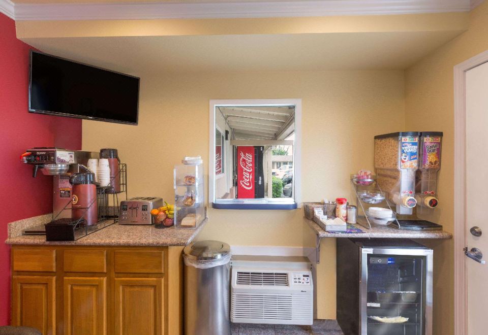 트래블로지 바이 윈덤 산타로사 와인 컨트리의 깨끗한 객실 모습