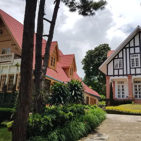 Hillock Villa