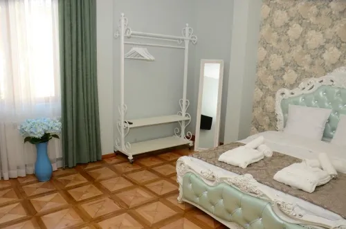 巴統格洛布斯招待所