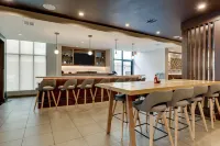 Holiday Inn MOBILE - AIRPORT by IHG - bar
