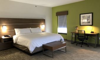 Holiday Inn Express & Suites Franklin
