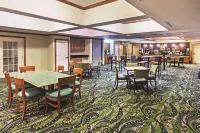 La Quinta Inn & Suites by Wyndham Shawnee Các khách sạn ở Shawnee