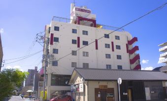 Akama Station Hotel