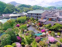 Hotel Sunvalley Izunagaoka - Parkplatz