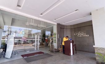 Alpa City Suites Hotel