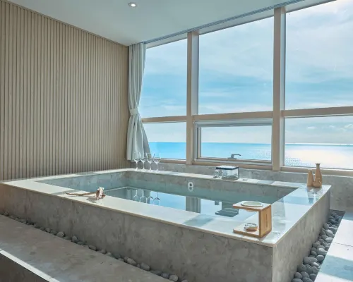 UH Suite the Haeundae Hotels in Busan