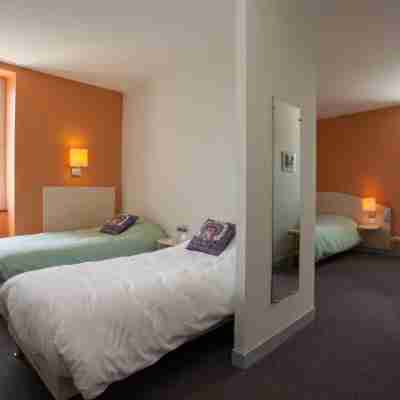 Logis Hôtel Le Lion d'Or Rooms