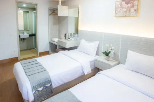Dragon Inn Kendari Hotels in 