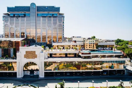 Seven Visions Resort and Places, the Dvin