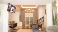 Hotel Laboratory UC Residence Hotels in Lakarsantri