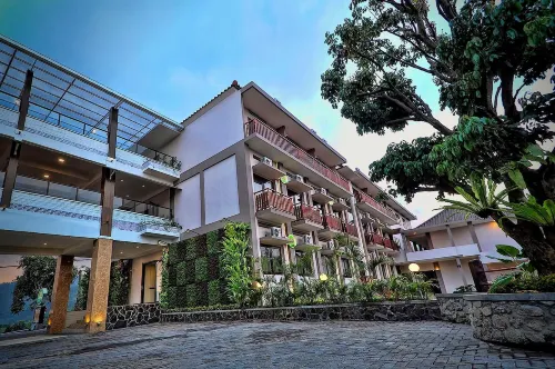 Spencer Green Hotel