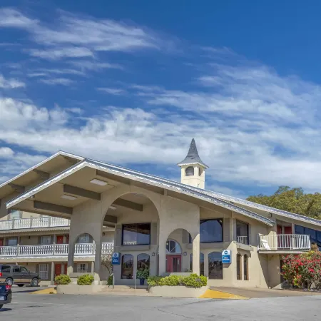 Best Western Sunday House Inn