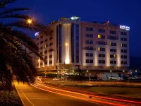 Golden Tulip Muscat Hotels near HFWF+X8H