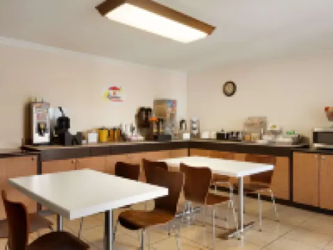 Super 8 by Wyndham Lake Charles Northeast Hotels in Lake Charles