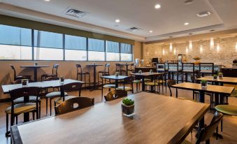 Best Western Plus Philadelphia-Pennsauken Hotel