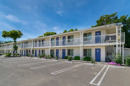 Motel 6 Santa Maria, CA - South