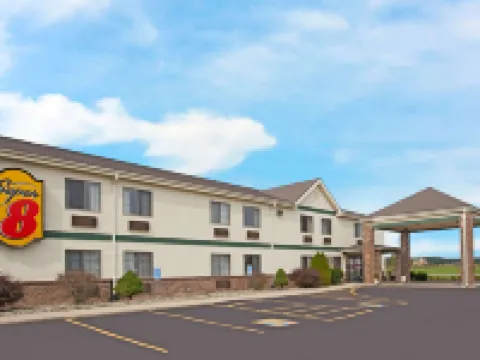 Super 8 by Wyndham Defiance ディファイアンスのホテル