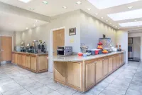 Ramada by Wyndham St George - breakfast