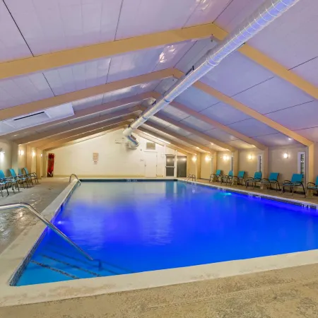 La Quinta Inn & Suites by Wyndham Springfield MA