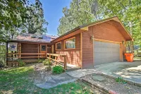 Home w/ Large Deck on Table Rock Lake!