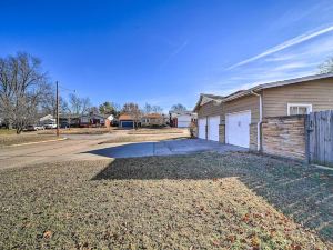 Tulsa Home with Yard 5 Mi to Downtown!