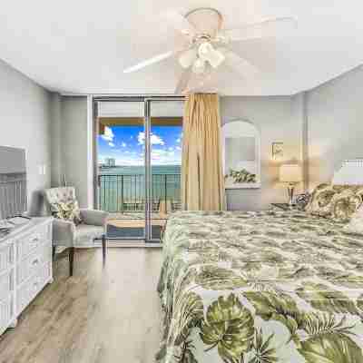 Compass Point 303 Rooms
