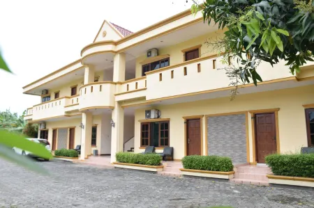 Hotel Sukma Cilegon Отели в г. Jombang