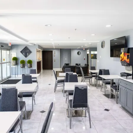 Baymont by Wyndham College Park Atlanta Airport South