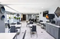 Days Inn by Wyndham College Park Atlanta Airport South