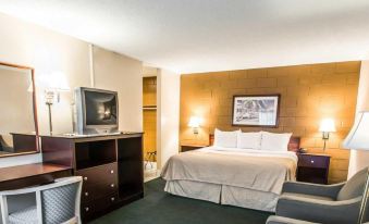 Econo Lodge Cocoa Beach - Near the Port