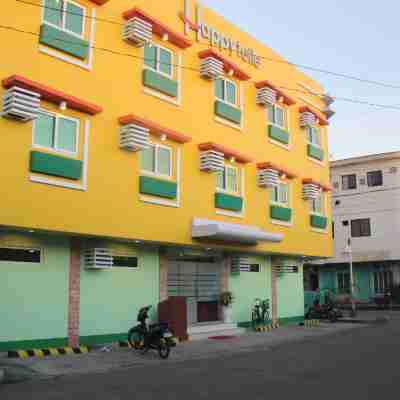 Happytelle Hotel Exterior