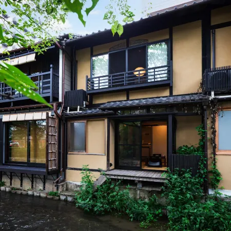 Rinn Shijo Takasegawa
