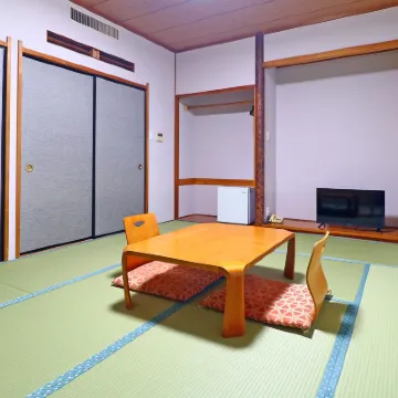 Tochigi Grand Hotel 栃木站附近的飯店